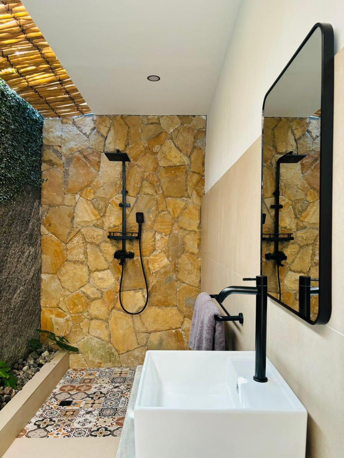 Las Flores Lombok Kuta  Ngoại thất bức ảnh